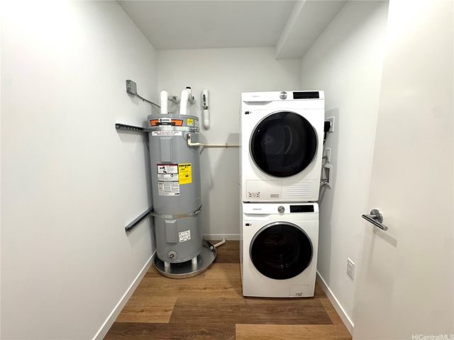 1515 Liona Street 1211, Honolulu, HI 96814