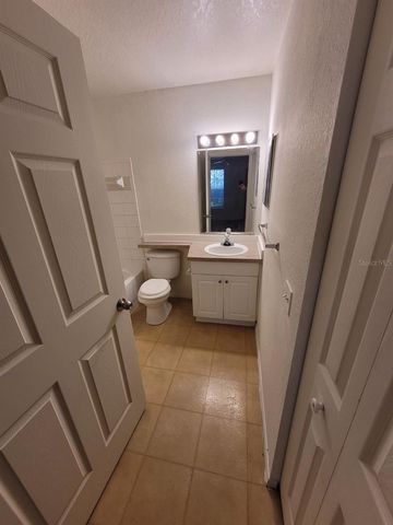 36106 LAKE CHASE BOULEVARD 104, Zephyrhills, FL 33541