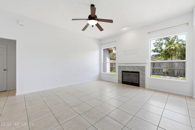 424 BUCKEYE Lane E, Jacksonville, FL 32259