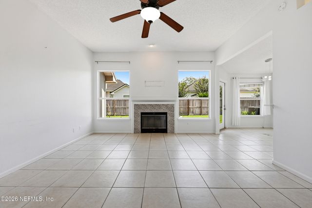 424 BUCKEYE Lane E, Jacksonville, FL 32259
