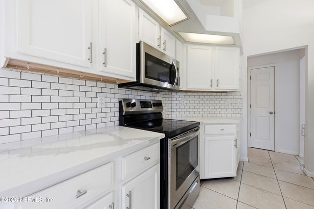 424 BUCKEYE Lane E, Jacksonville, FL 32259