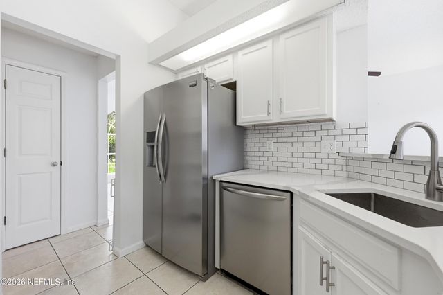 424 BUCKEYE Lane E, Jacksonville, FL 32259