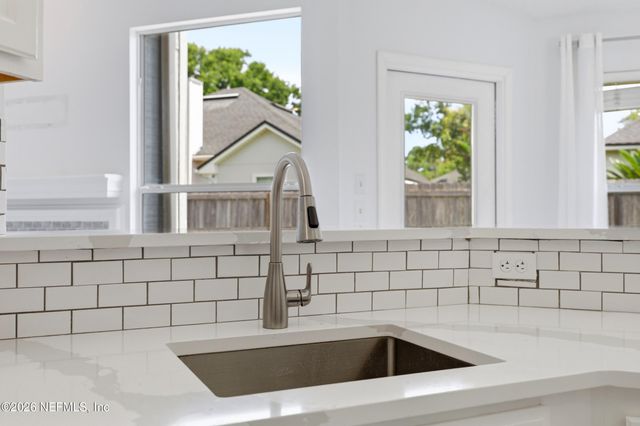 424 BUCKEYE Lane E, Jacksonville, FL 32259