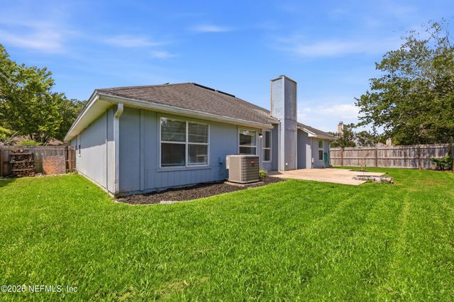 424 BUCKEYE Lane E, Jacksonville, FL 32259