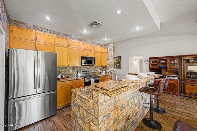 755 W LAGUNA AZUL Avenue, Mesa, AZ 85210
