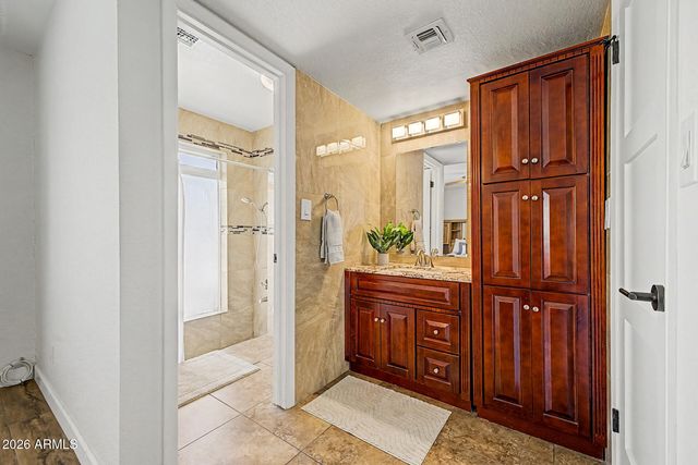 755 W LAGUNA AZUL Avenue, Mesa, AZ 85210