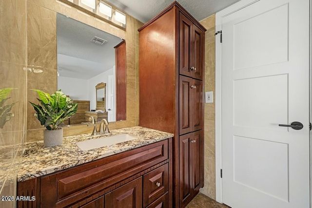 755 W LAGUNA AZUL Avenue, Mesa, AZ 85210