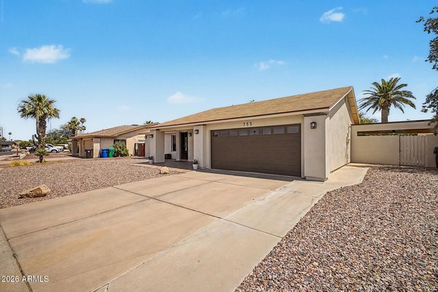 755 W LAGUNA AZUL Avenue, Mesa, AZ 85210