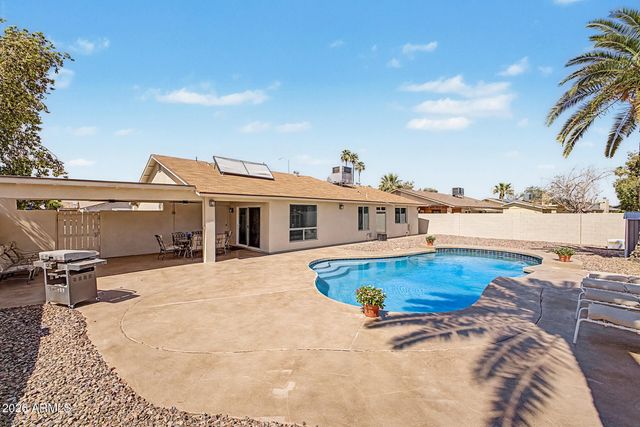 755 W LAGUNA AZUL Avenue, Mesa, AZ 85210