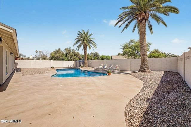 755 W LAGUNA AZUL Avenue, Mesa, AZ 85210