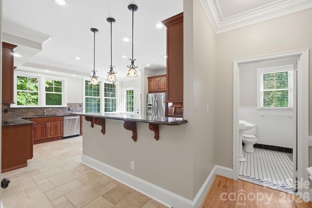 1624 S New Hope Road, Gastonia, NC 28054