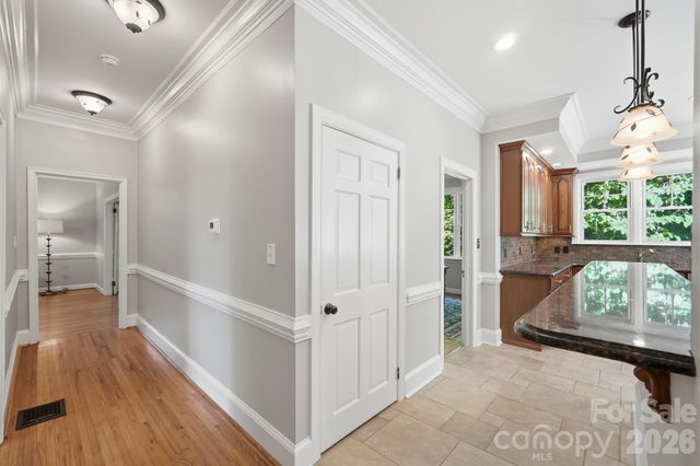 1624 S New Hope Road, Gastonia, NC 28054