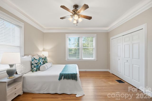 1624 S New Hope Road, Gastonia, NC 28054