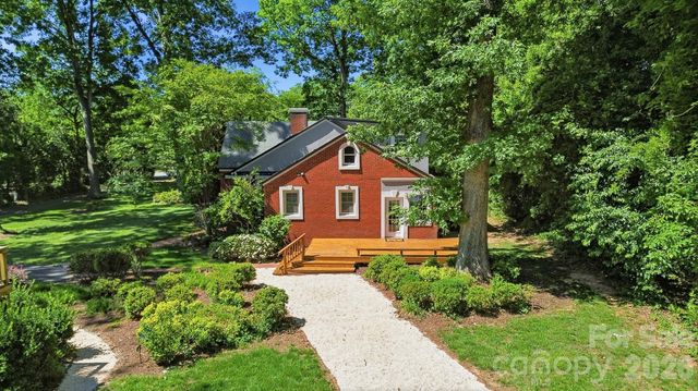 1624 S New Hope Road, Gastonia, NC 28054