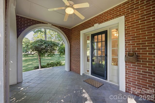 1624 S New Hope Road, Gastonia, NC 28054