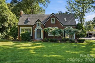 1624 S New Hope Road, Gastonia, NC 28054