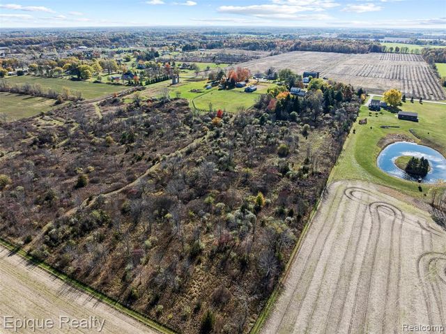 10208 Reid Road, Swartz Creek, MI 48473