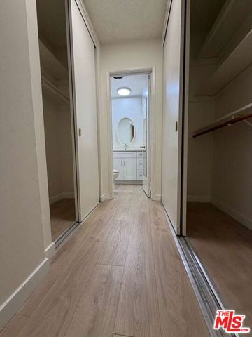 848 S Holt Street 203, Los Angeles, CA 90035