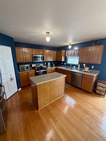 1037 Prairie Lane, Milan, MI 48160