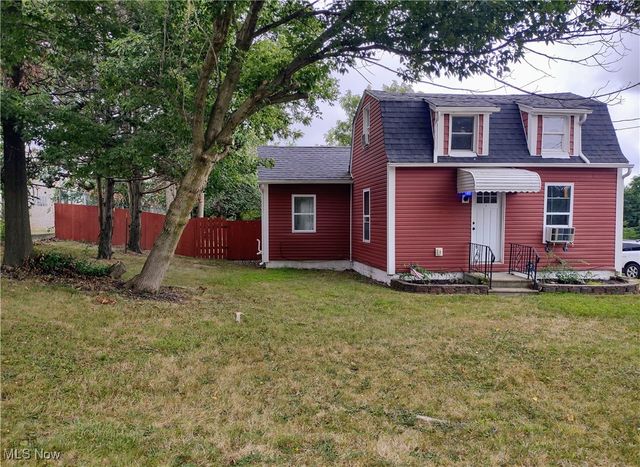 1511 Acoma Drive, Akron, OH 44306