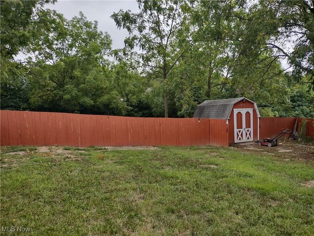 1511 Acoma Drive, Akron, OH 44306