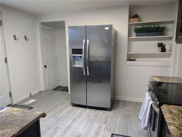 1511 Acoma Drive, Akron, OH 44306