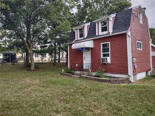 1511 Acoma Drive, Akron, OH 44306