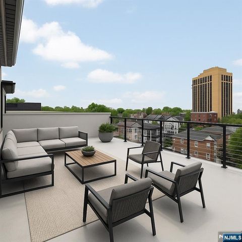 240 Columbia Avenue, Fort Lee, NJ 07024