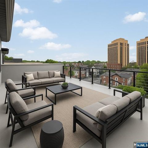 240 Columbia Avenue, Fort Lee, NJ 07024