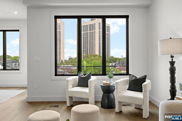 240 Columbia Avenue, Fort Lee, NJ 07024