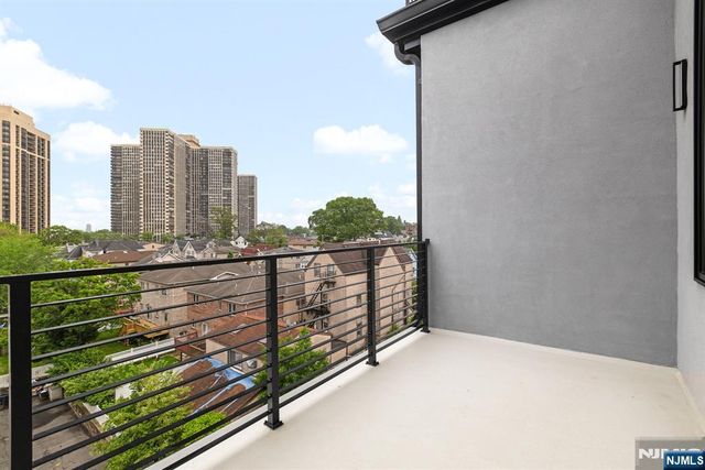 240 Columbia Avenue, Fort Lee, NJ 07024