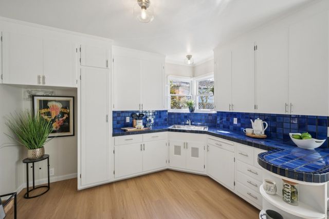 2932 2932 Marina Dr, Alameda, CA 94501