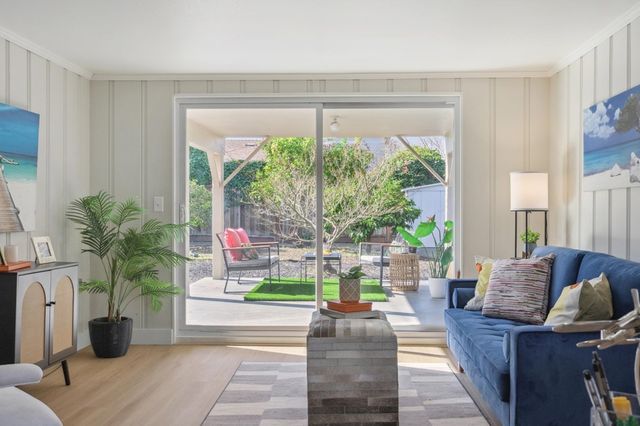 2932 2932 Marina Dr, Alameda, CA 94501