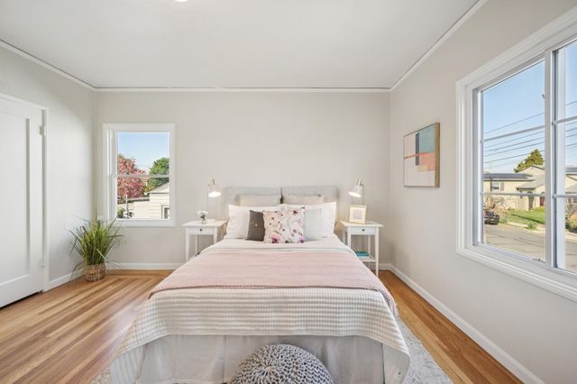 2932 2932 Marina Dr, Alameda, CA 94501