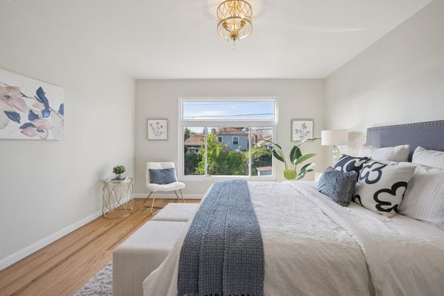 2932 2932 Marina Dr, Alameda, CA 94501