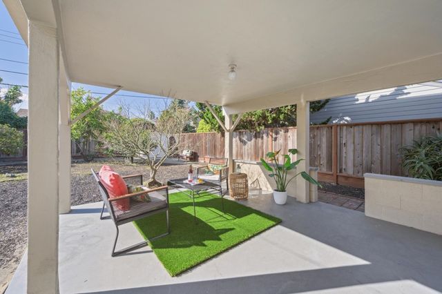 2932 2932 Marina Dr, Alameda, CA 94501