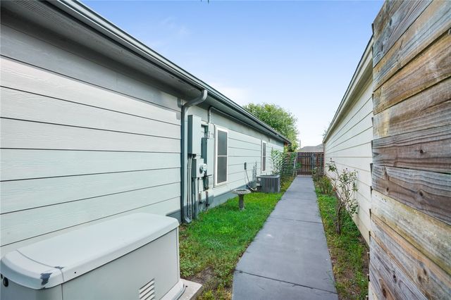 3109 Masterson Dr, Corpus Christi, TX 78415