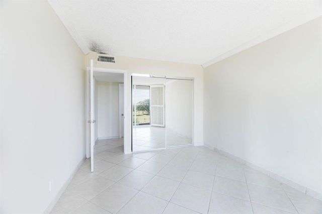 3800 N Hills Drive 402, Hollywood, FL 33021