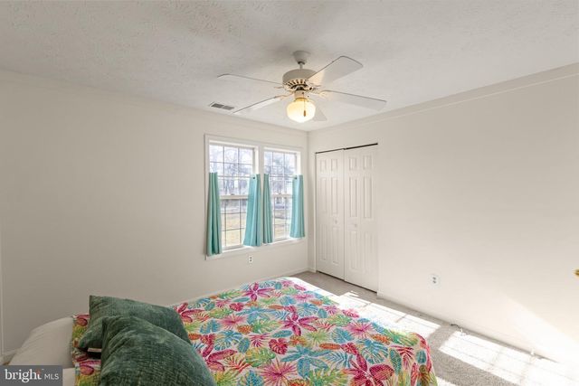 106 GREENWOOD CT, Cross Junction, VA 22625
