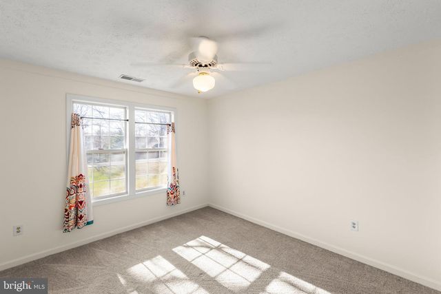106 GREENWOOD CT, Cross Junction, VA 22625
