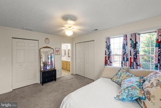 106 GREENWOOD CT, Cross Junction, VA 22625