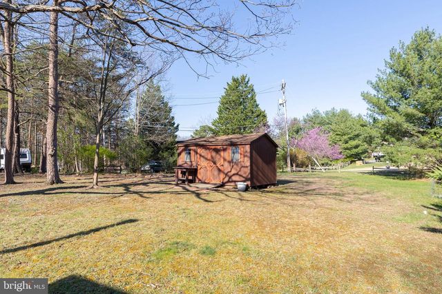106 GREENWOOD CT, Cross Junction, VA 22625