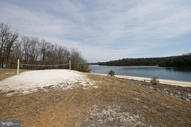 106 GREENWOOD CT, Cross Junction, VA 22625