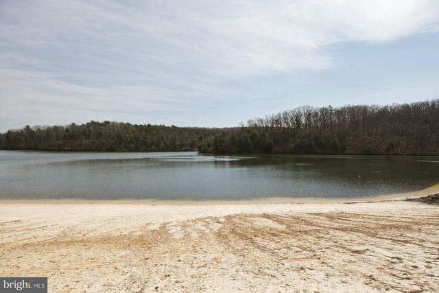 106 GREENWOOD CT, Cross Junction, VA 22625