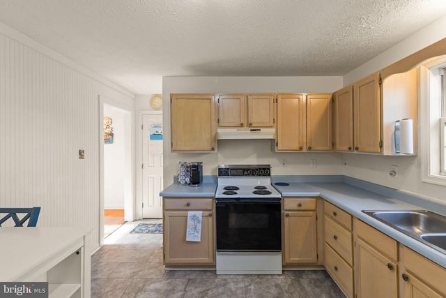 106 GREENWOOD CT, Cross Junction, VA 22625