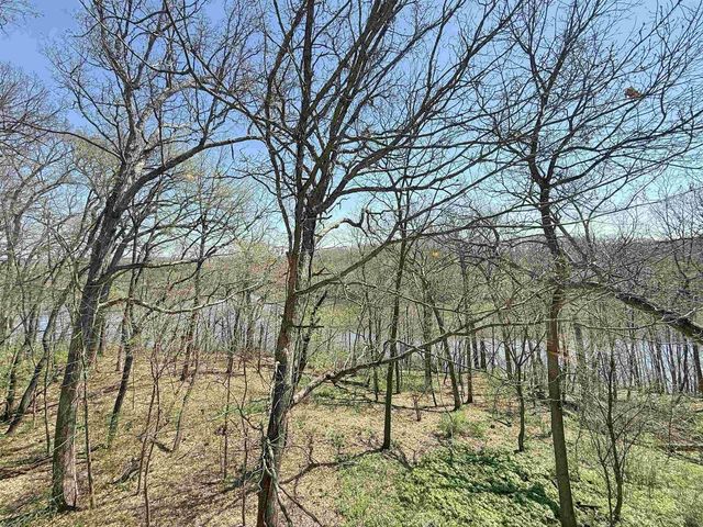 N5842 Sugar River Parkway, Albany, WI 53502