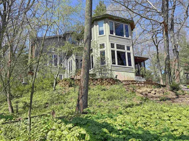 N5842 Sugar River Parkway, Albany, WI 53502