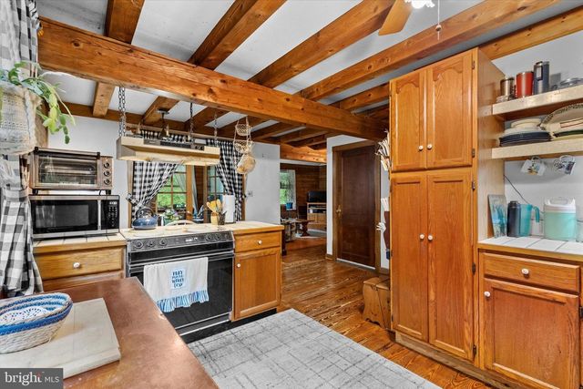 810 MOORES MOUNTAIN RD, Lewisberry, PA 17339