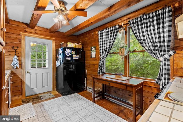 810 MOORES MOUNTAIN RD, Lewisberry, PA 17339