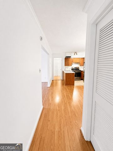 1977 Brian Way, Decatur, GA 30033